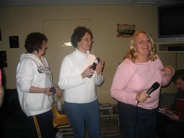 Barb, Ronalda, Linda karaoke